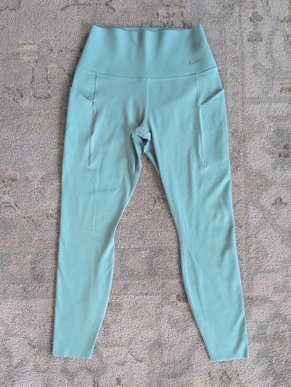 Nike Universa 7/8 High-Rise Leggings - Mineral Green